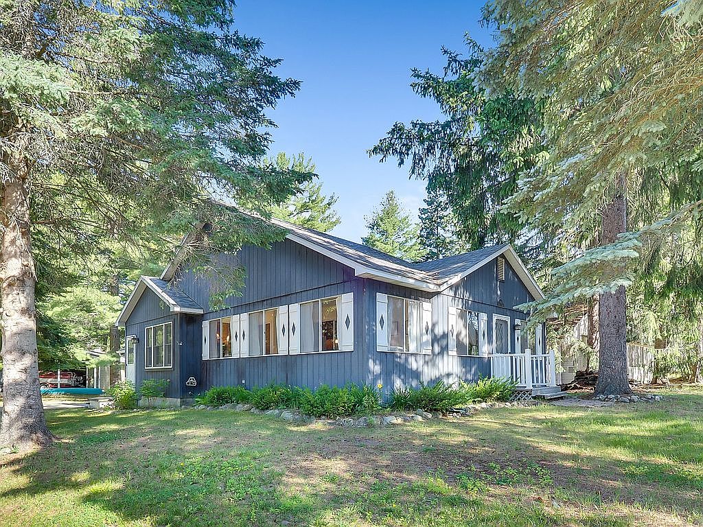 9046 Marina Dr, Alanson, MI 49706 Zillow