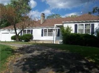 9911 State Line Rd, Kansas City, MO 64114