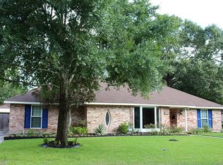 13918 Saint Marys Ln, Houston, TX 77079