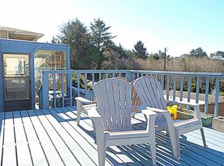 235 SE Hazelton Pl, Depoe Bay, OR 97341