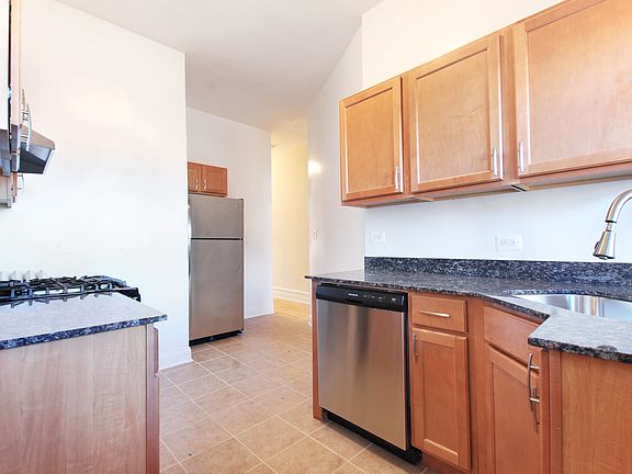 3rd image of 4611 N Ashland Ave #3