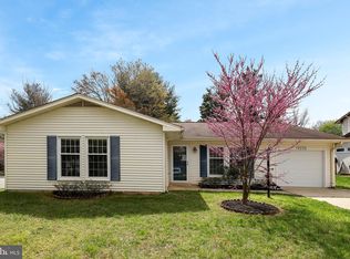 9235 Hourglass Pl, Columbia, MD 21045