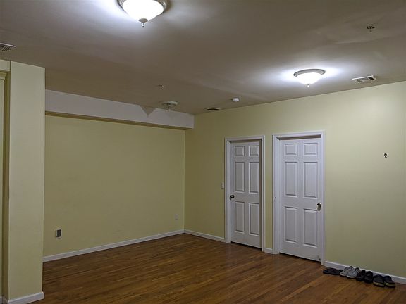 3rd image of 826 Newark Ave Floor 2