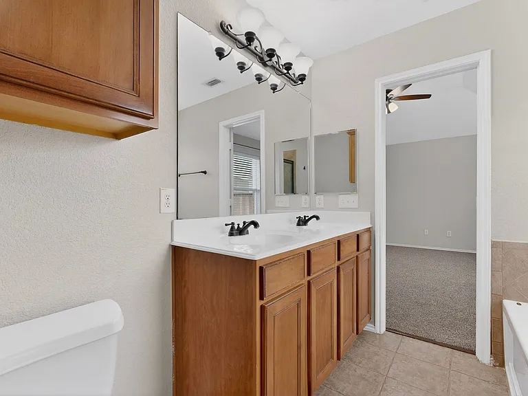 1037 Johnson City Ave — Photo 20