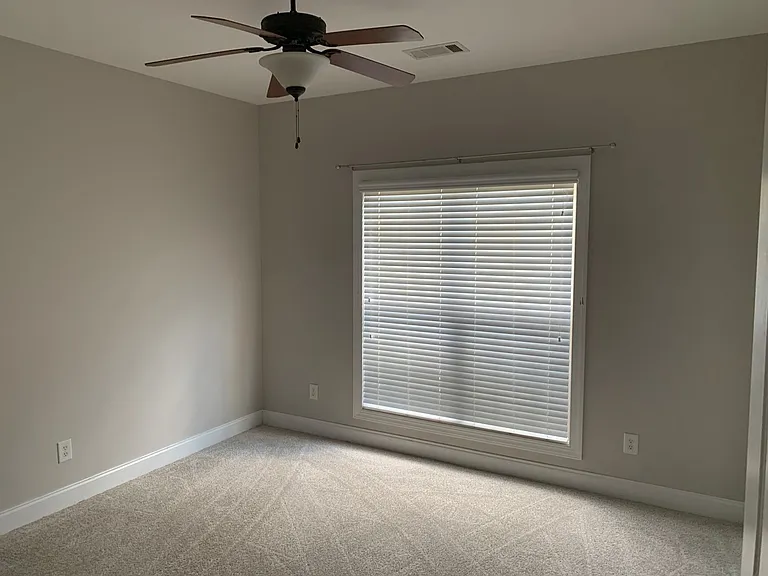 1329 Tulip Ct — Photo 7