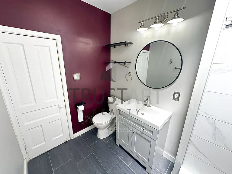 2406 E Allegheny Ave — Photo 7