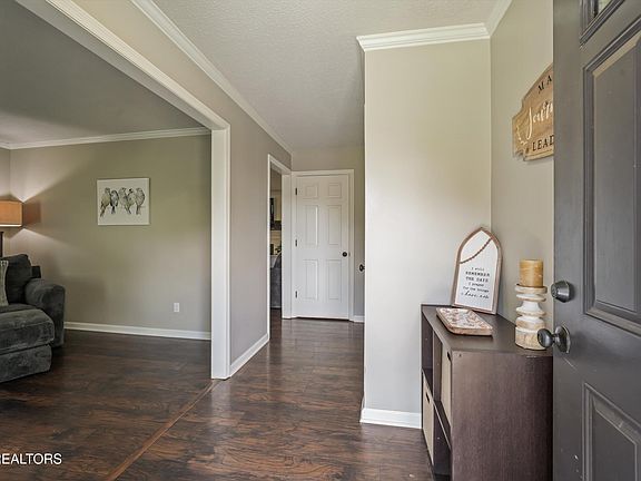 5th image of 1308 Viking Dr