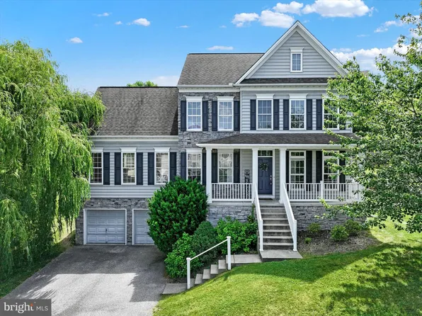 2044 Talbot Ct, Red Lion, PA 17356