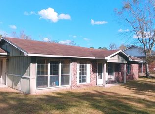 5007 Frederick St, Moss Point, MS 39563