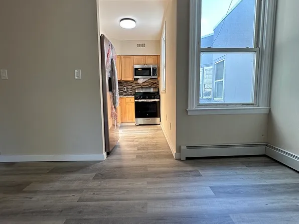 87-13 Myrtle Avenue image 1 of 10