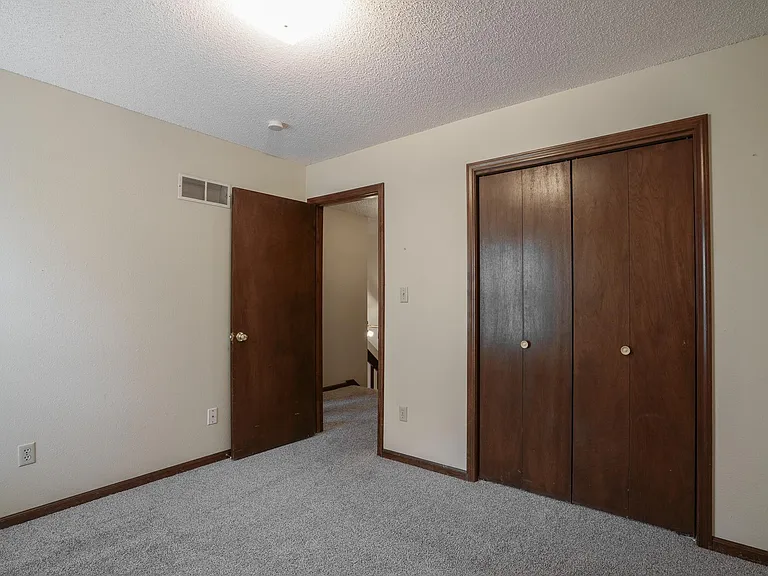 609 SE Bayberry Ln #A — Photo 14