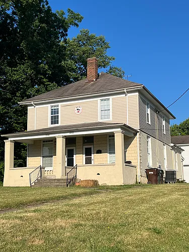 210 N Beech St Photo 1