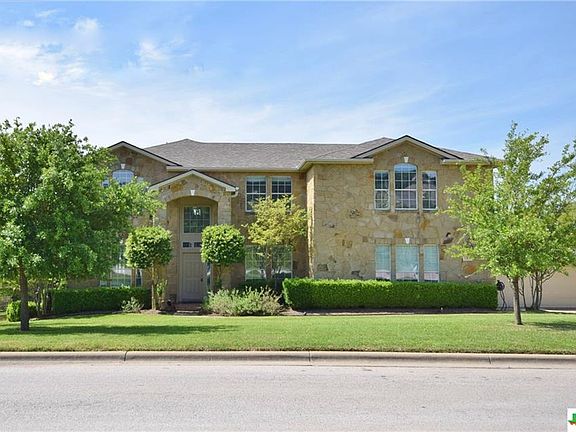 3rd image of 3309 Cayuga Dr