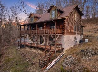 756 Pine Grove Rd, Fairmont, WV 26554