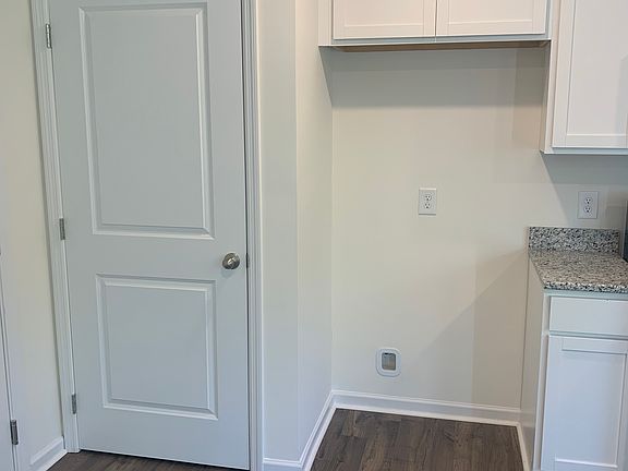 3rd image of 143 Belle Way