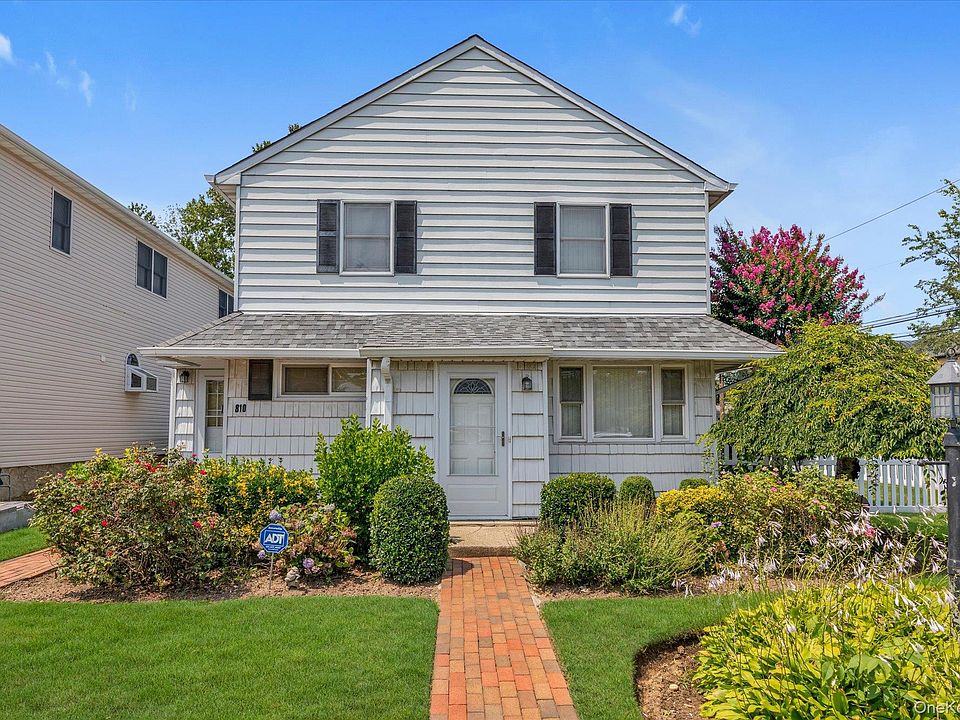 1st image of 810 Ibsen Street
