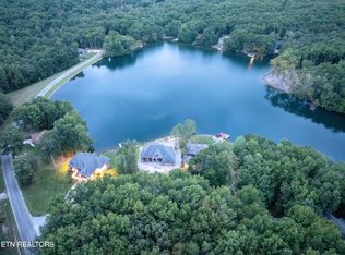 16 Heiskell Ct, Crossville, TN 38558