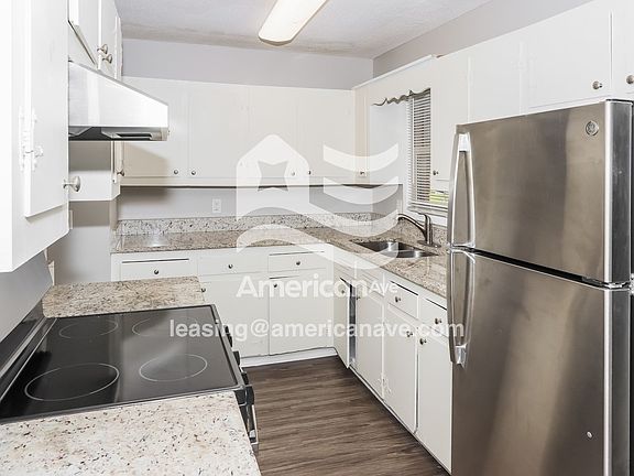 306184_004_wm_-_kitchen_13186722.jpg