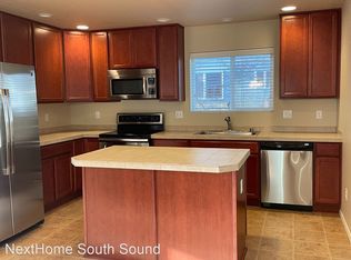 1364 Sinclair Dr, Dupont, WA 98327