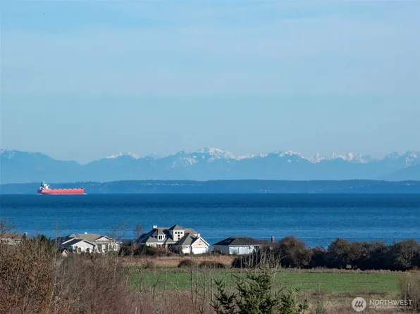293 Moonlight Drive, Sequim, WA 98382