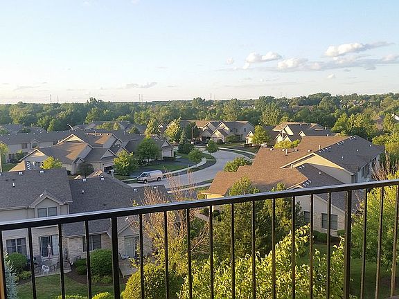 3rd image of 11851 Windemere Ct APT 401