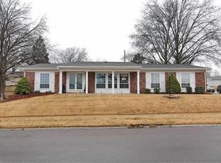4744 Towne Centre Dr, Saint Louis, MO