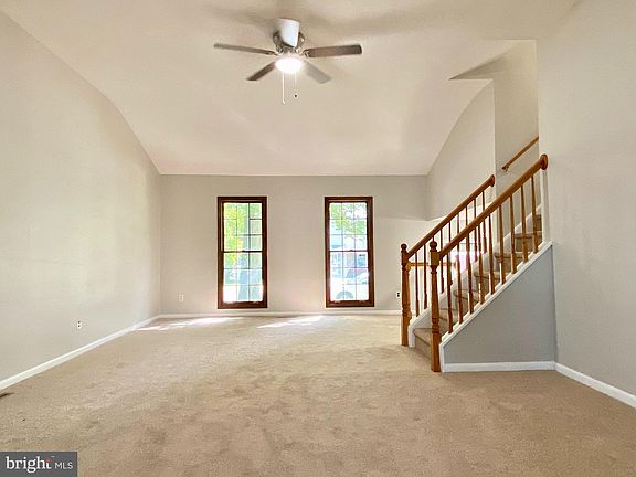4th image of 16 Sanford Dr