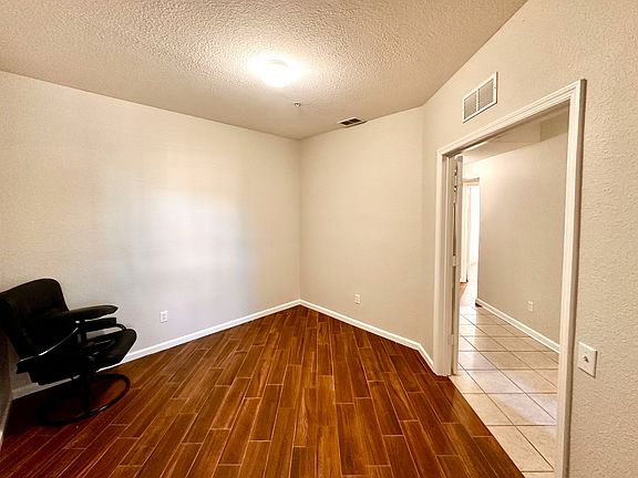 5th image of 2847 Metro Sevilla Dr #1-107-1