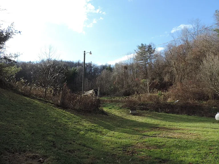 282 Hill Dr — Photo 26