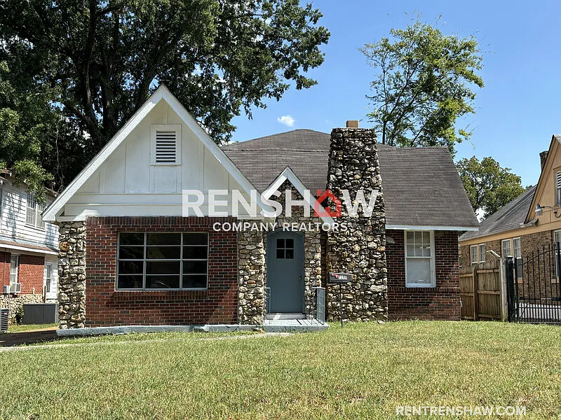 3 bed, 2.0 bath, 2093 sqft, $1,495 — Photo 2