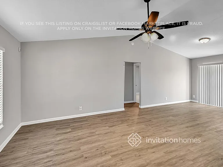 1296 Woodcrest Rd S — Photo 5