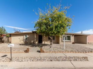 2721 S Jaguar Rd, Tucson, AZ 85730