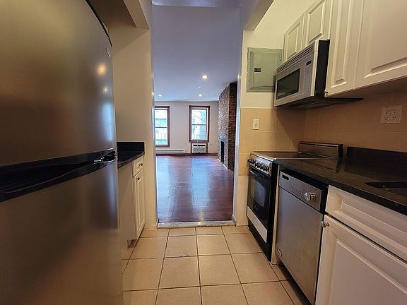 2nd image of 421 W 56th St #5Y