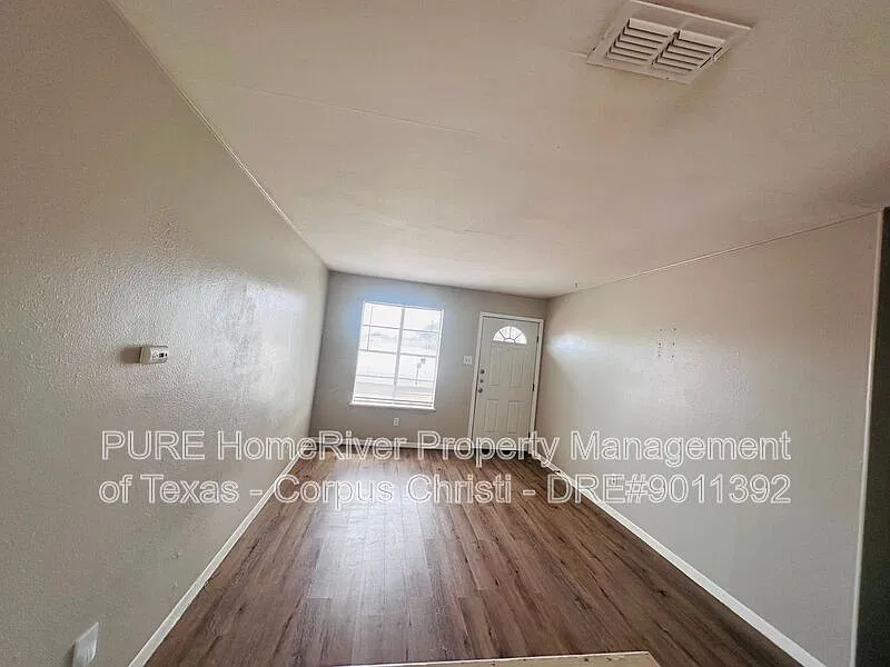 3 bed, 1.5 bath, 931 sqft, $1,475 — Photo 4