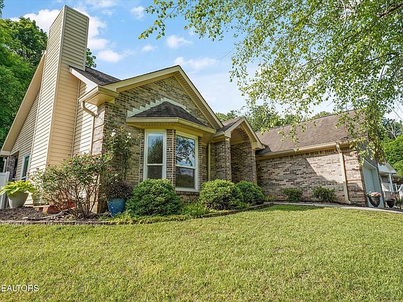 5th image of 5504 Springridge Ln