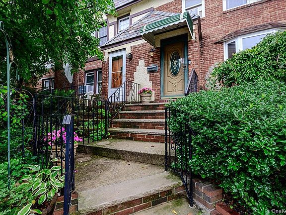 2nd image of 390 Cochran Place
