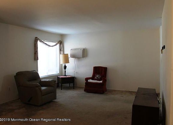 5th image of 164 Cross Slope Ct Unit C