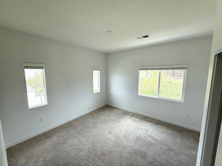 2201-2217 Bonita St — Photo 16