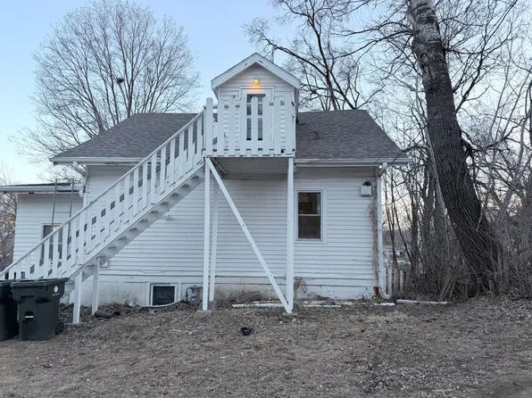 BRRRR Madkooy LLC - 2321 DuPont - NEW, 2321 Dupont St #3, Sioux City, IA 51104