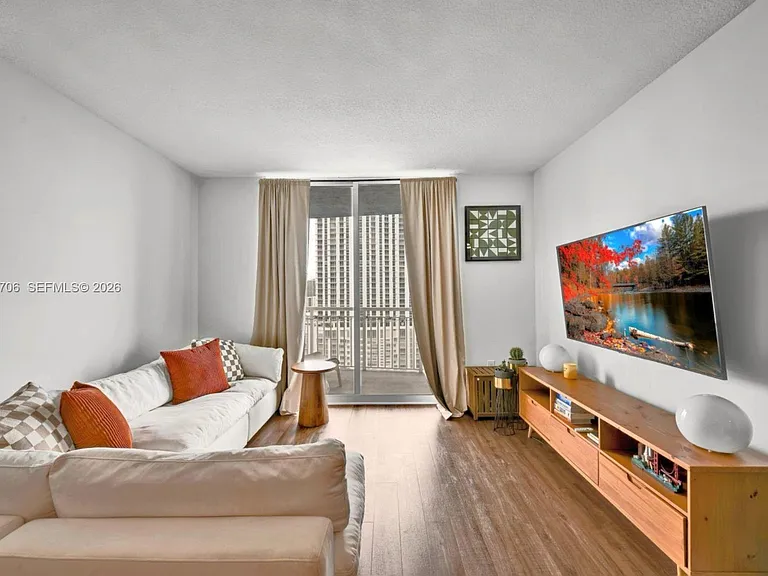275 NE 18th St #1809 — Photo 9