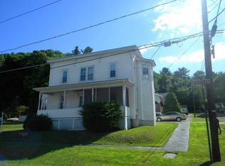 302 Wangum Ave #2, Hawley, PA 18428