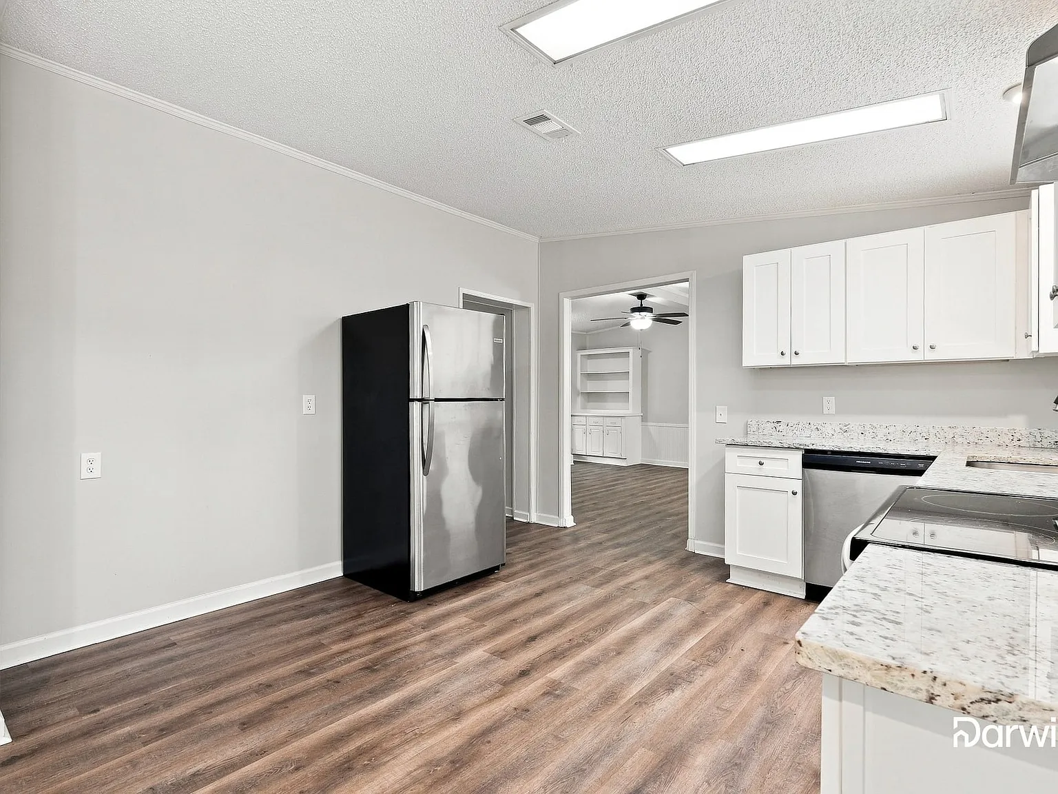 3 bed, 2.0 bath, 1668 sqft, $1,585 — Photo 4