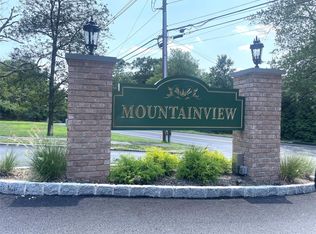 24 Sierra Vista Ln #24, Valley Cottage, NY 10989