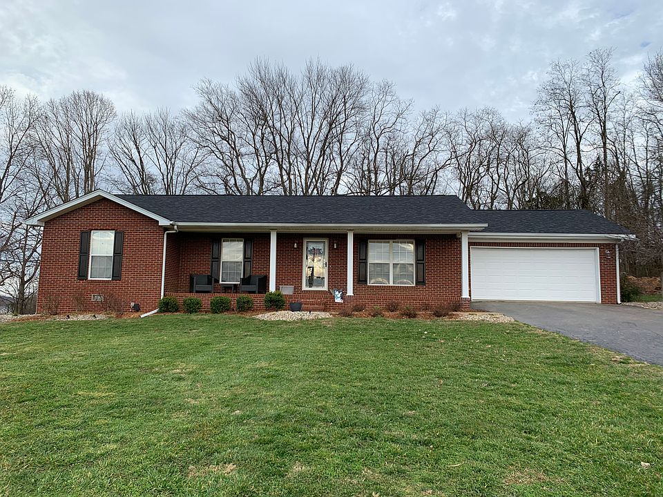 1st image of 120 Dogwood Ln