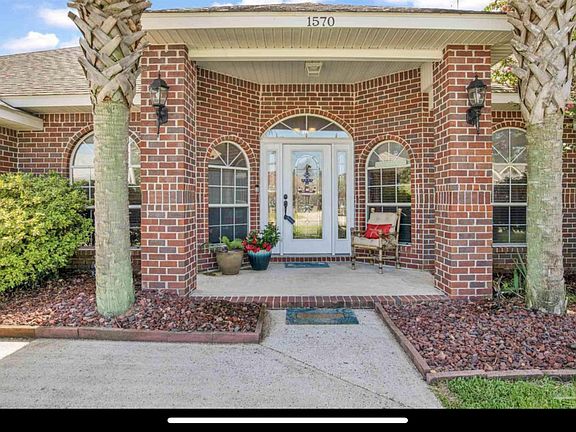 2nd image of 1570 Cypress Bend Trl
