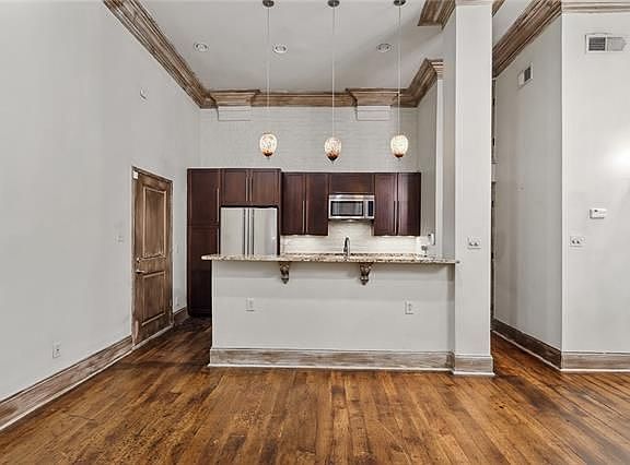 4th image of 333 Julia St APT 228