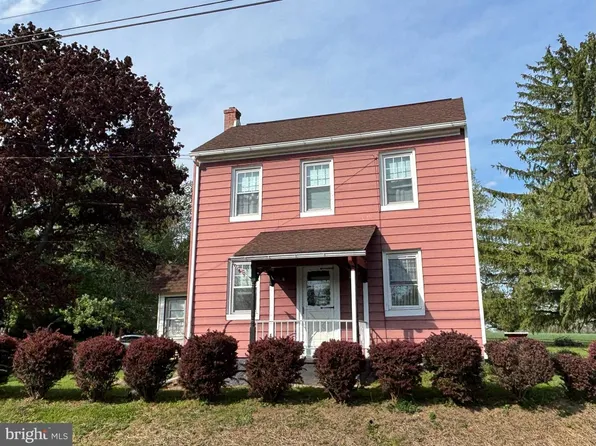 809 Water St, Shoemakersville, PA 19555