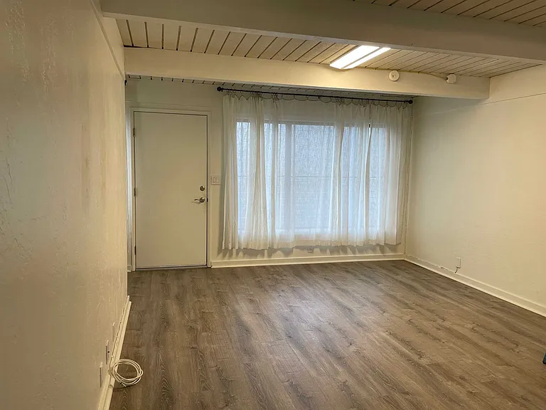 47-383 Hui Iwa St #2 — Photo 2