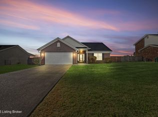 189 Magnolia Dr, Shepherdsville, KY 40165