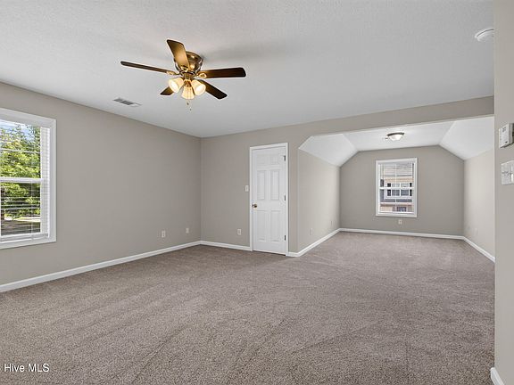 4th image of 116 Grove Landing Court